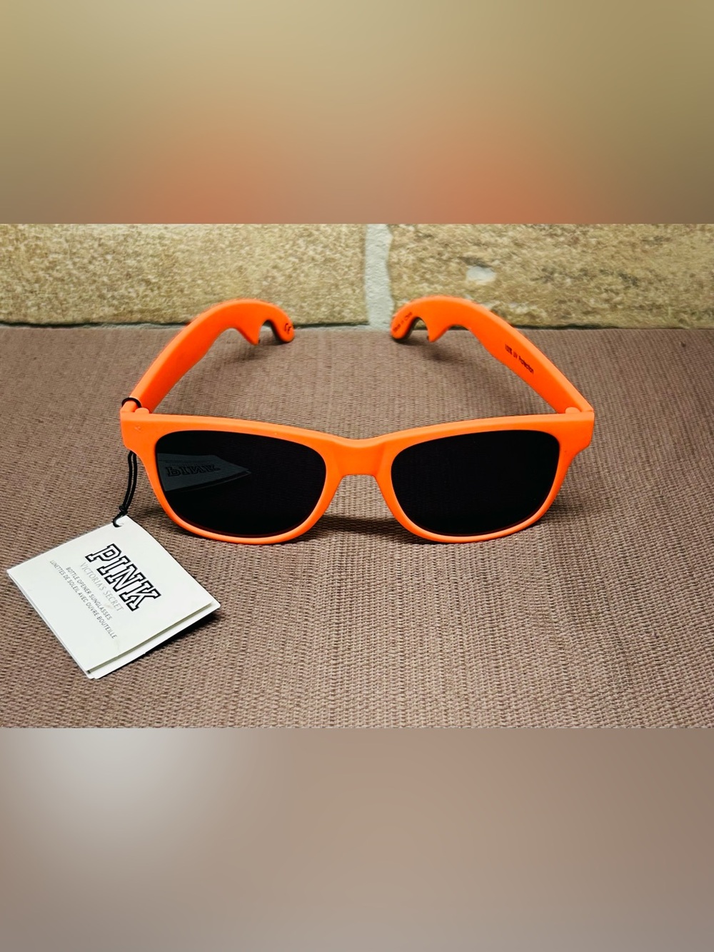 PINK Victoria's Secret
Bottle Opener Sunglasses